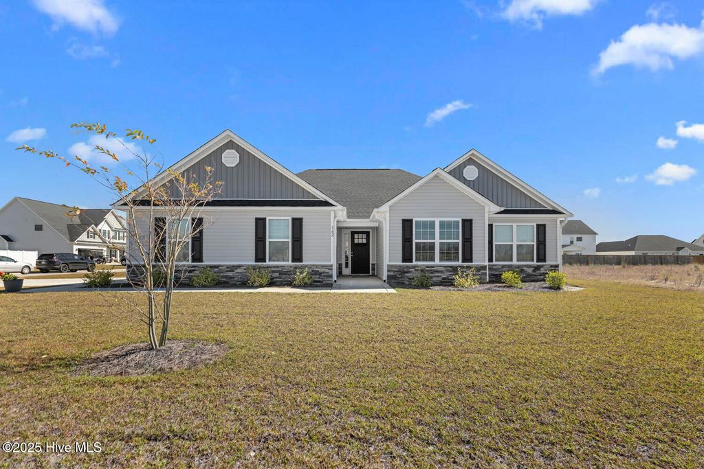 Photo of 562 Appalachian Trail N, Jacksonville, NC 28546 (MLS # 100537910)