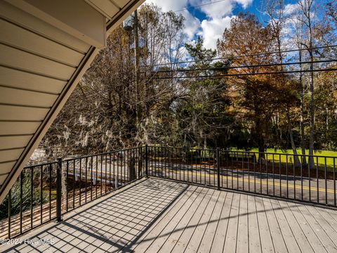 A home in Lake Waccamaw