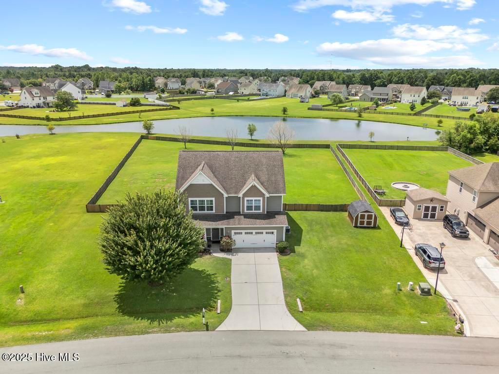 Photo of 407 Fawns Creek Chase, Jacksonville, NC 28540 (MLS # 100520563)
