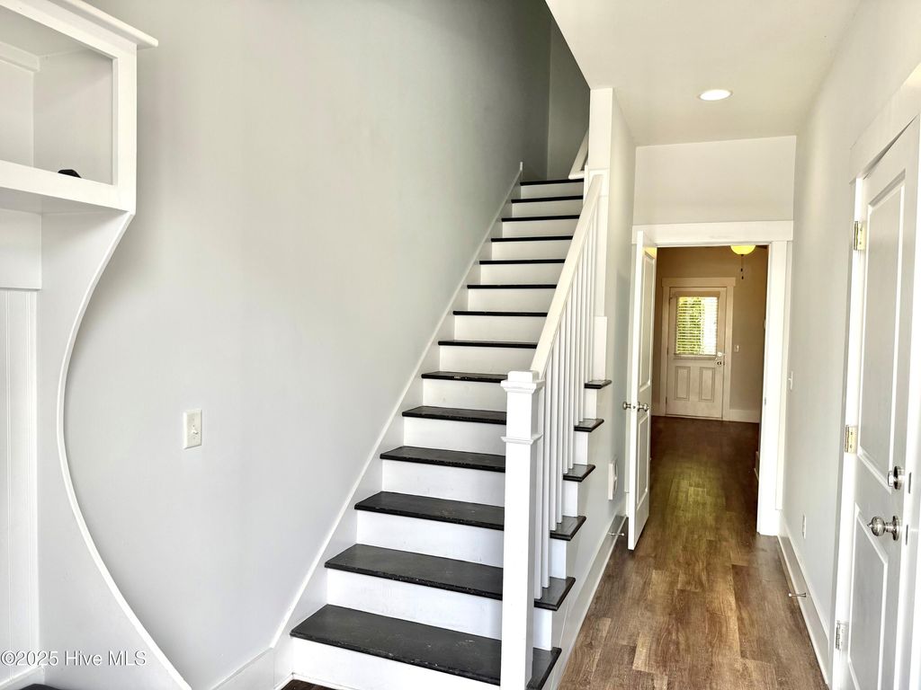 Photo of 4006 Tamarisk Lane, Wilmington, NC 28409 (MLS # 100504924)