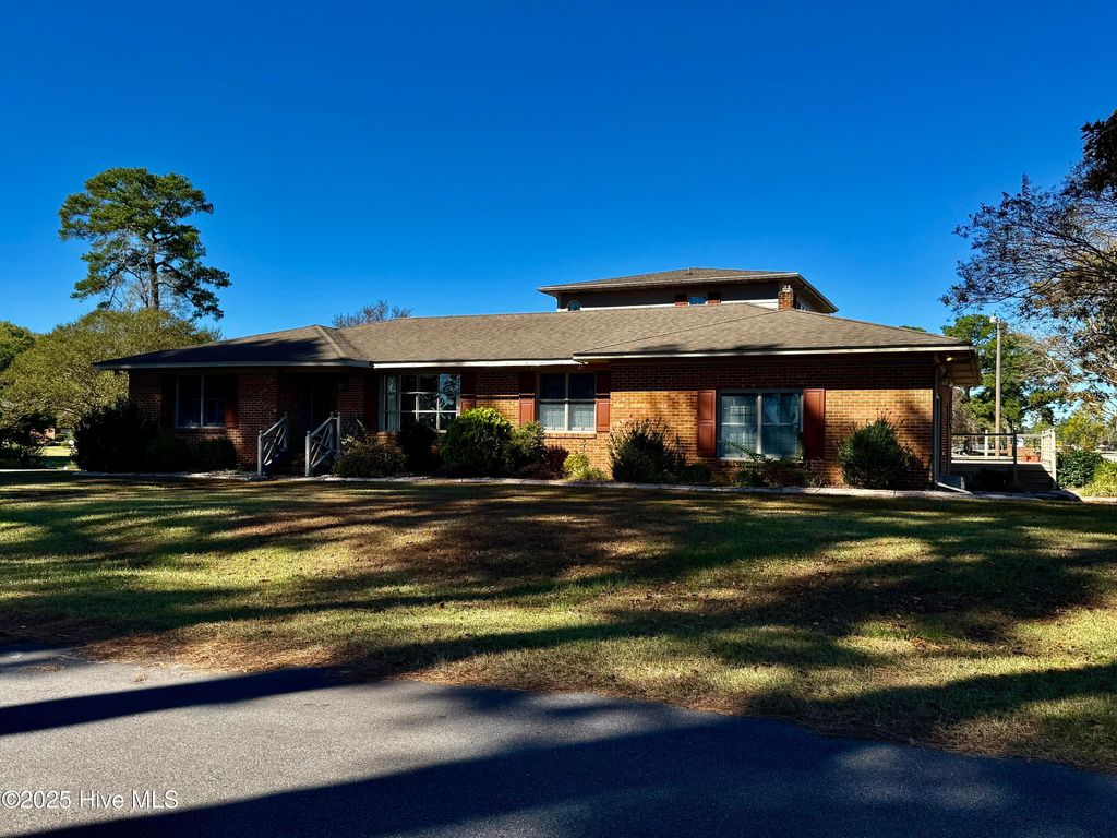 Photo of 1020 Dixie Trail, Williamston, NC 27892 (MLS # 100536996)