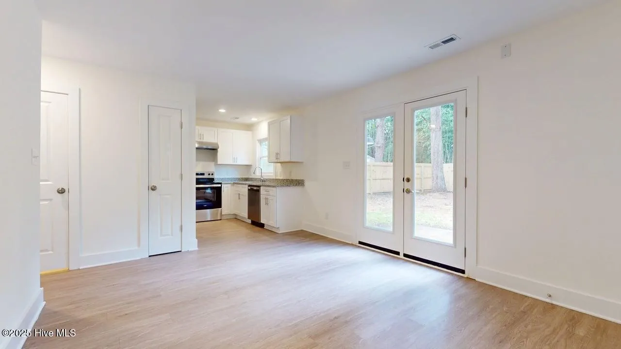 Jacksonville, North Carolina 28540, United States, 2 Bedrooms Bedrooms, ,2 BathroomsBathrooms,Residential,Active,175493