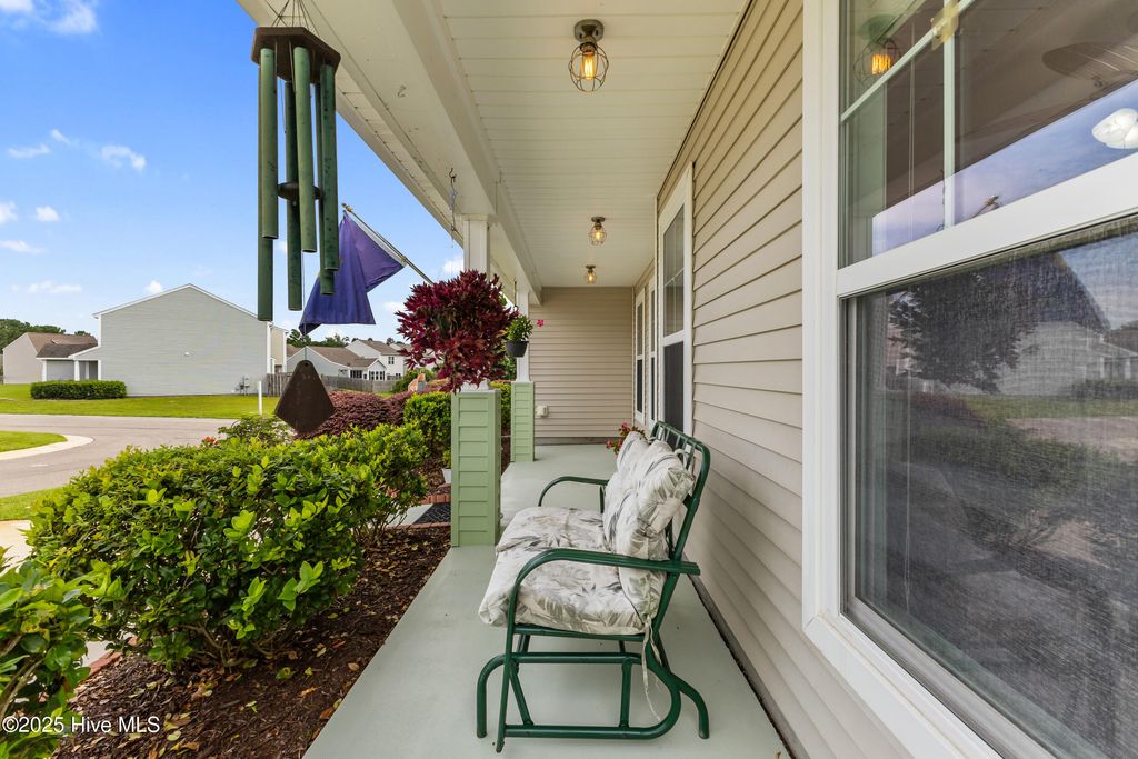 Photo of 9 Biscayne Drive, Rocky Point, NC 28457 (MLS # 100527852)