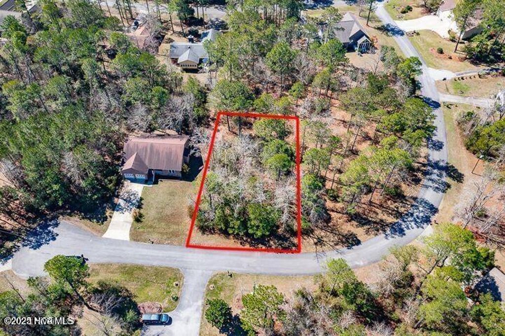 Photo of 904 Hurricane Court, New Bern, NC 28560 (MLS # 100505753)