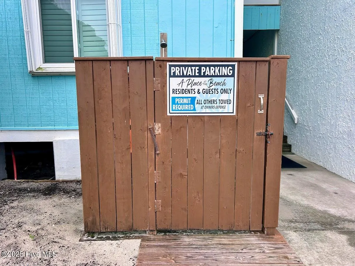 Carolina Beach, North Carolina 28428, United States, 2 Bedrooms Bedrooms, ,2 BathroomsBathrooms,Residential,Active,219171