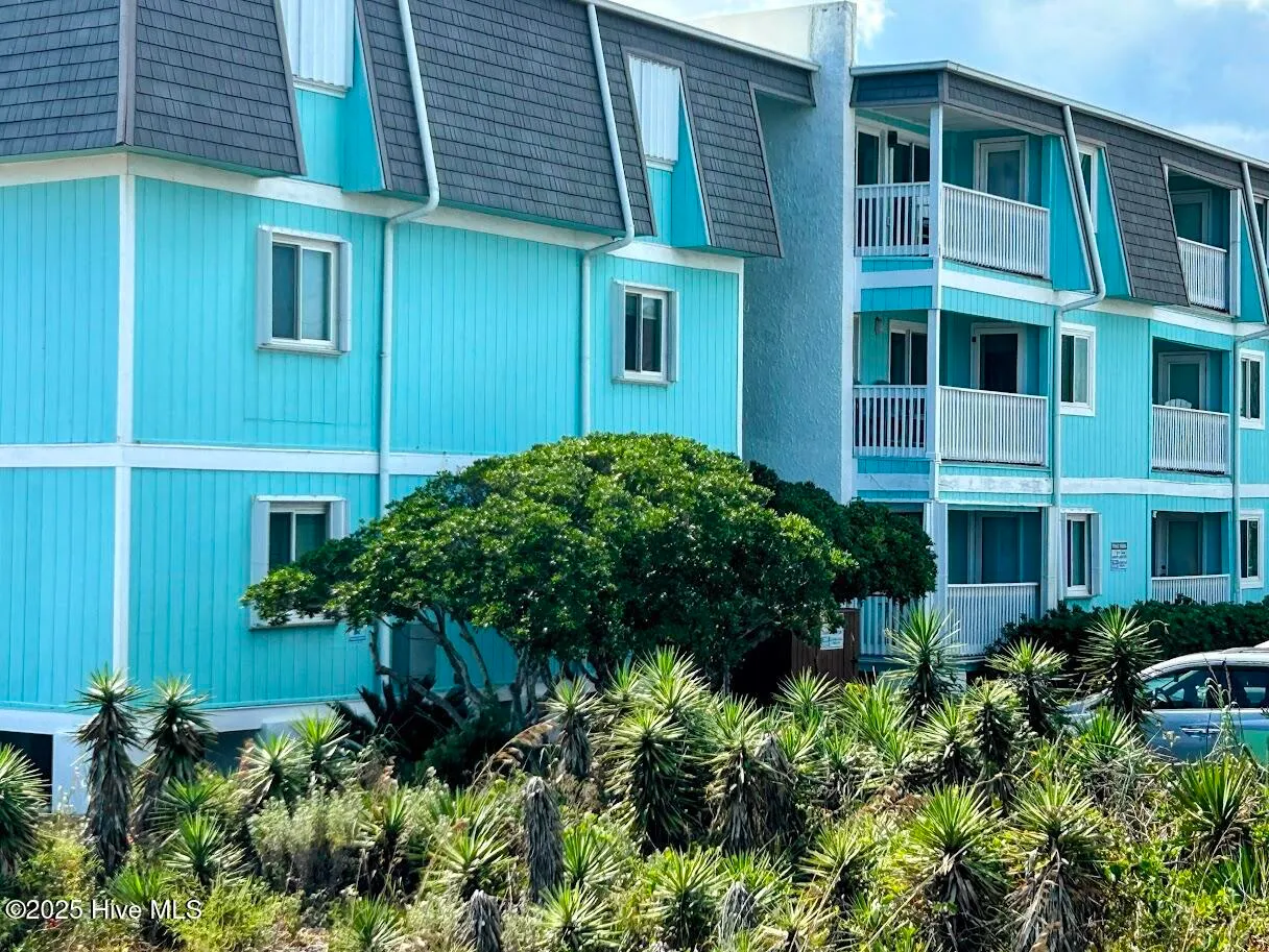 Carolina Beach, North Carolina 28428, United States, 2 Bedrooms Bedrooms, ,2 BathroomsBathrooms,Residential,Active,219171