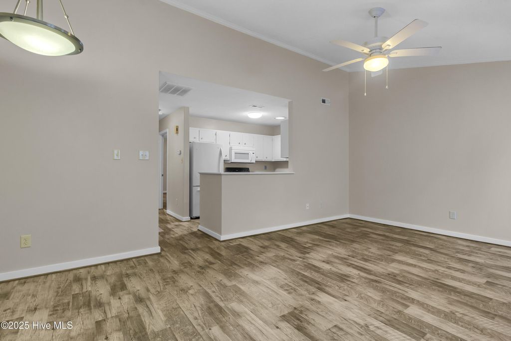 Photo of 11 Mulberry Lane #A, New Bern, NC 28562 (MLS # 100536032)
