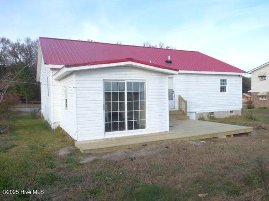 Photo of 1990 Us Highway 13 N, Farmville, NC 27828 (MLS # 100542360)