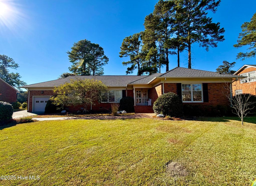 Photo of 1602 Saint Andrews Place, Kinston, NC 28504 (MLS # 100539177)