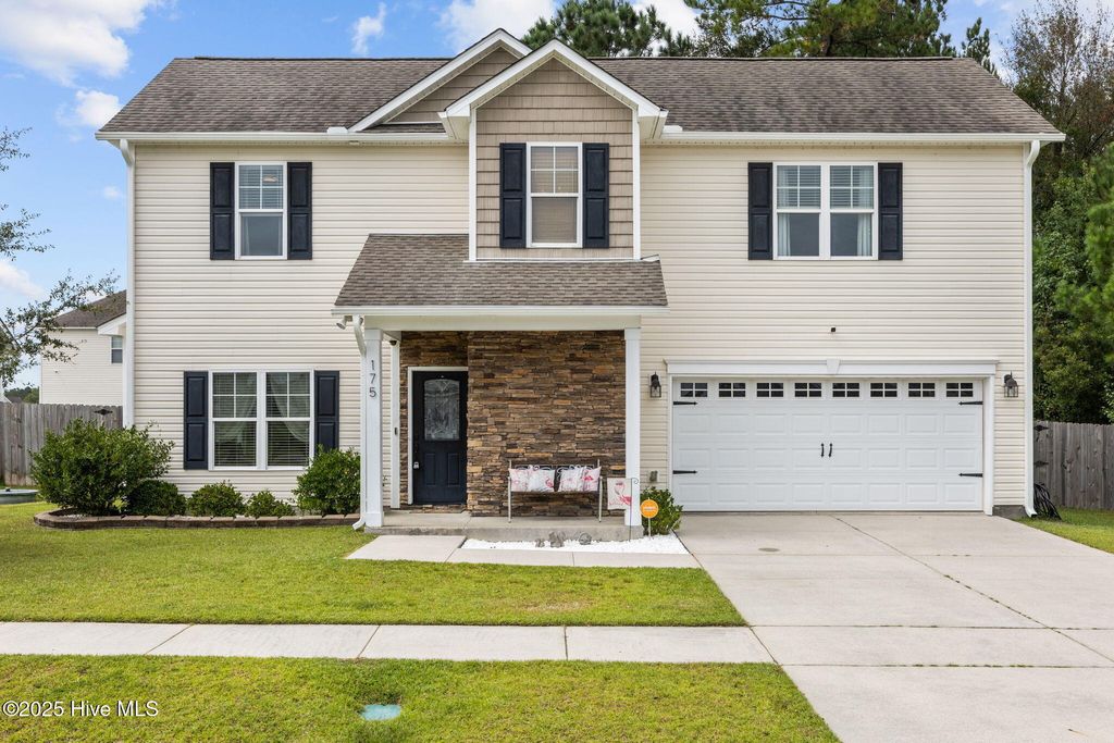 Photo of 175 Moonstone Court, Jacksonville, NC 28546 (MLS # 100529541)