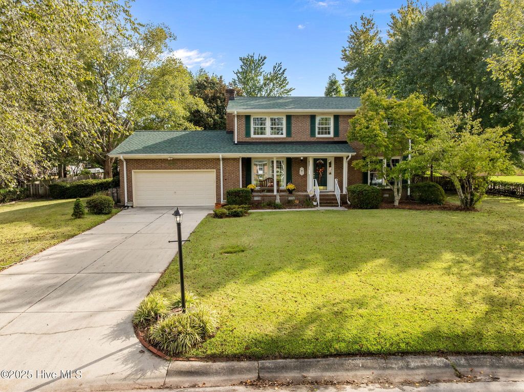Photo of 521 University Drive, Jacksonville, NC 28546 (MLS # 100533925)