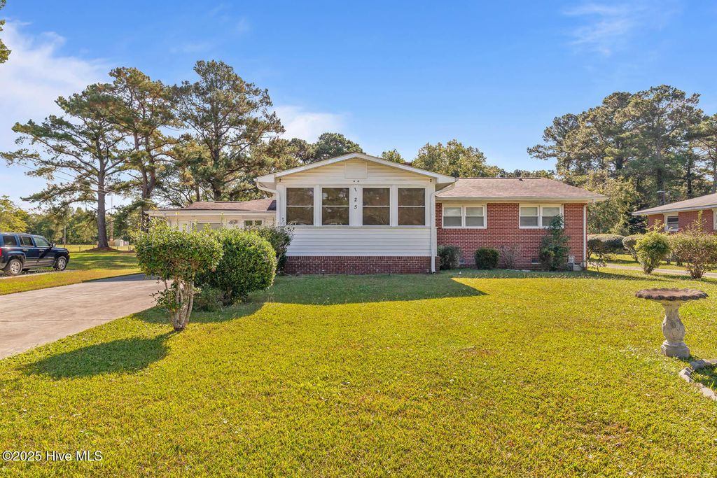Photo of 125 Arnold Road, Jacksonville, NC 28546 (MLS # 100537854)