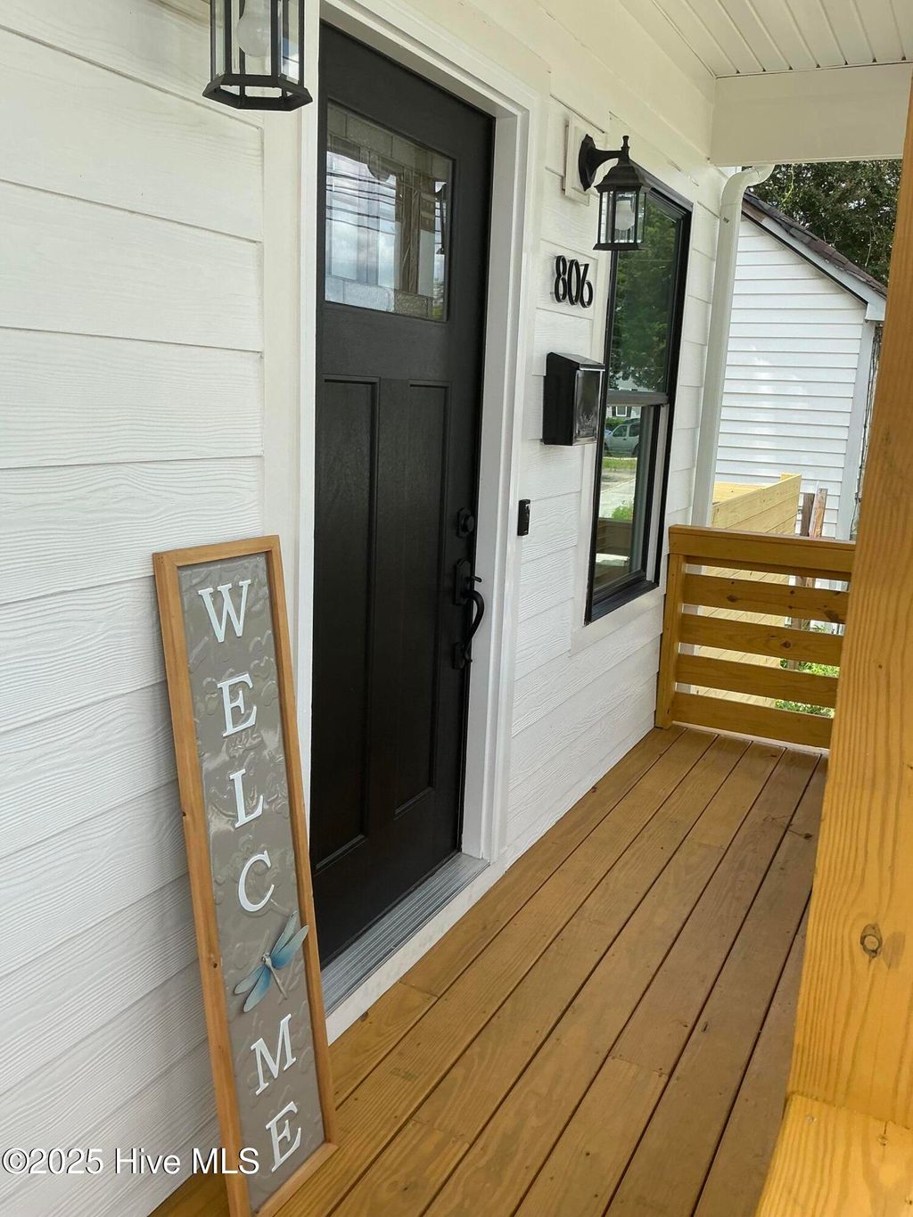 Photo of 806 Russell Alley, Wilmington, NC 28401 (MLS # 100530254)