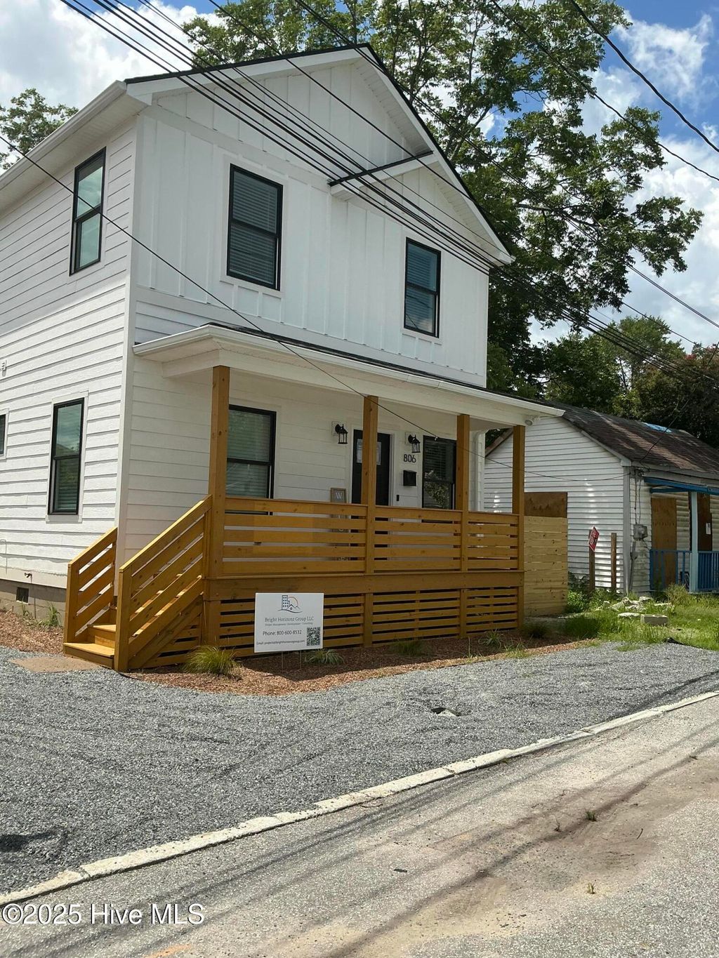 Photo of 806 Russell Alley, Wilmington, NC 28401 (MLS # 100530254)