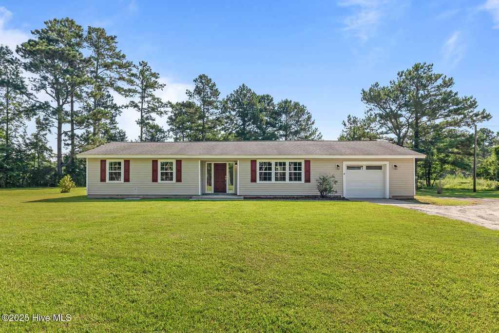 Photo of 366 Grants Creek Road, Jacksonville, NC 28546 (MLS # 100527626)