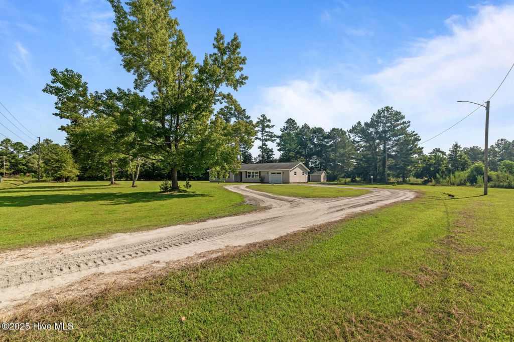 Photo of 366 Grants Creek Road, Jacksonville, NC 28546 (MLS # 100527626)
