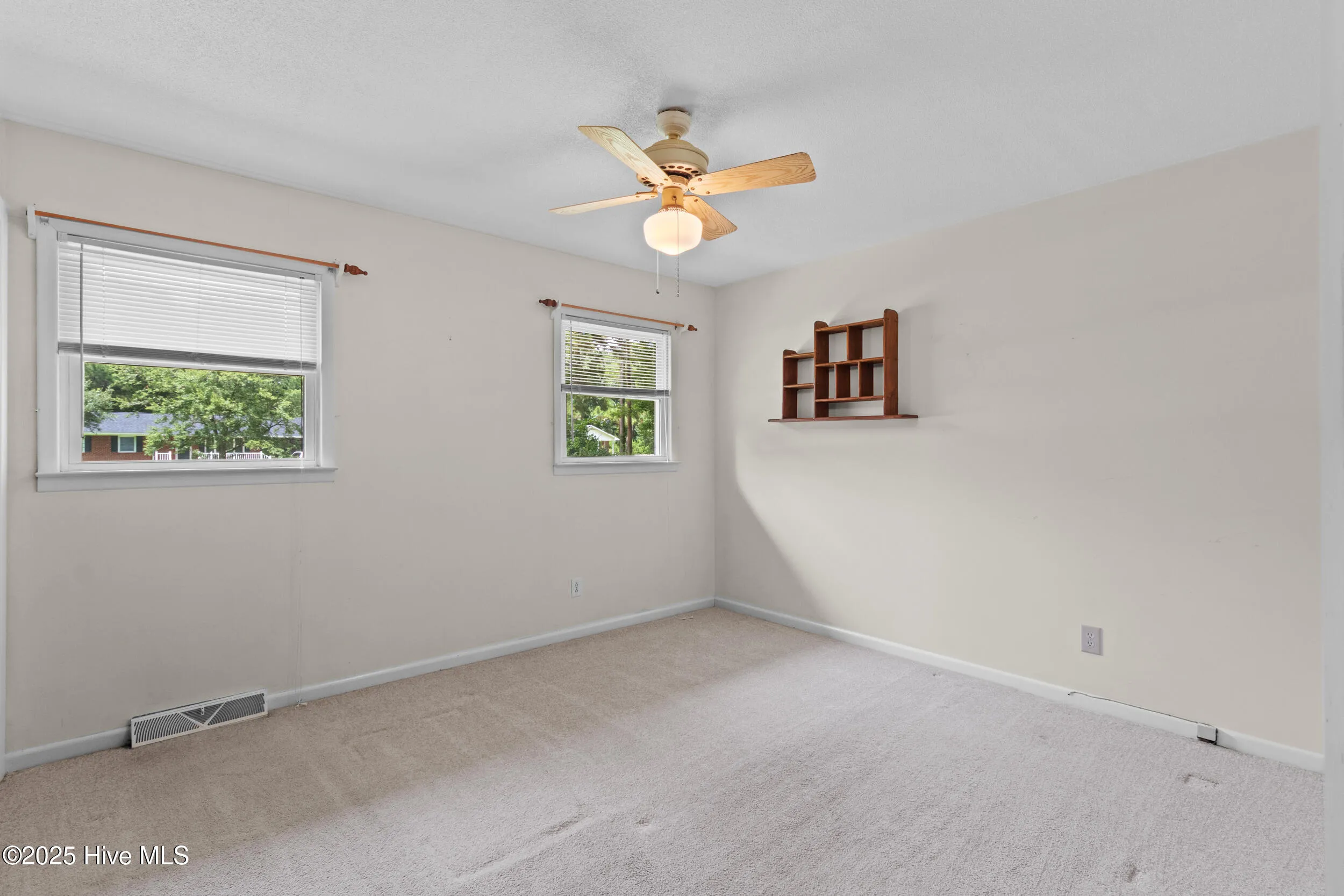 Teachey, North Carolina 28464, United States, 3 Bedrooms Bedrooms, ,2 BathroomsBathrooms,Residential,Active,186282