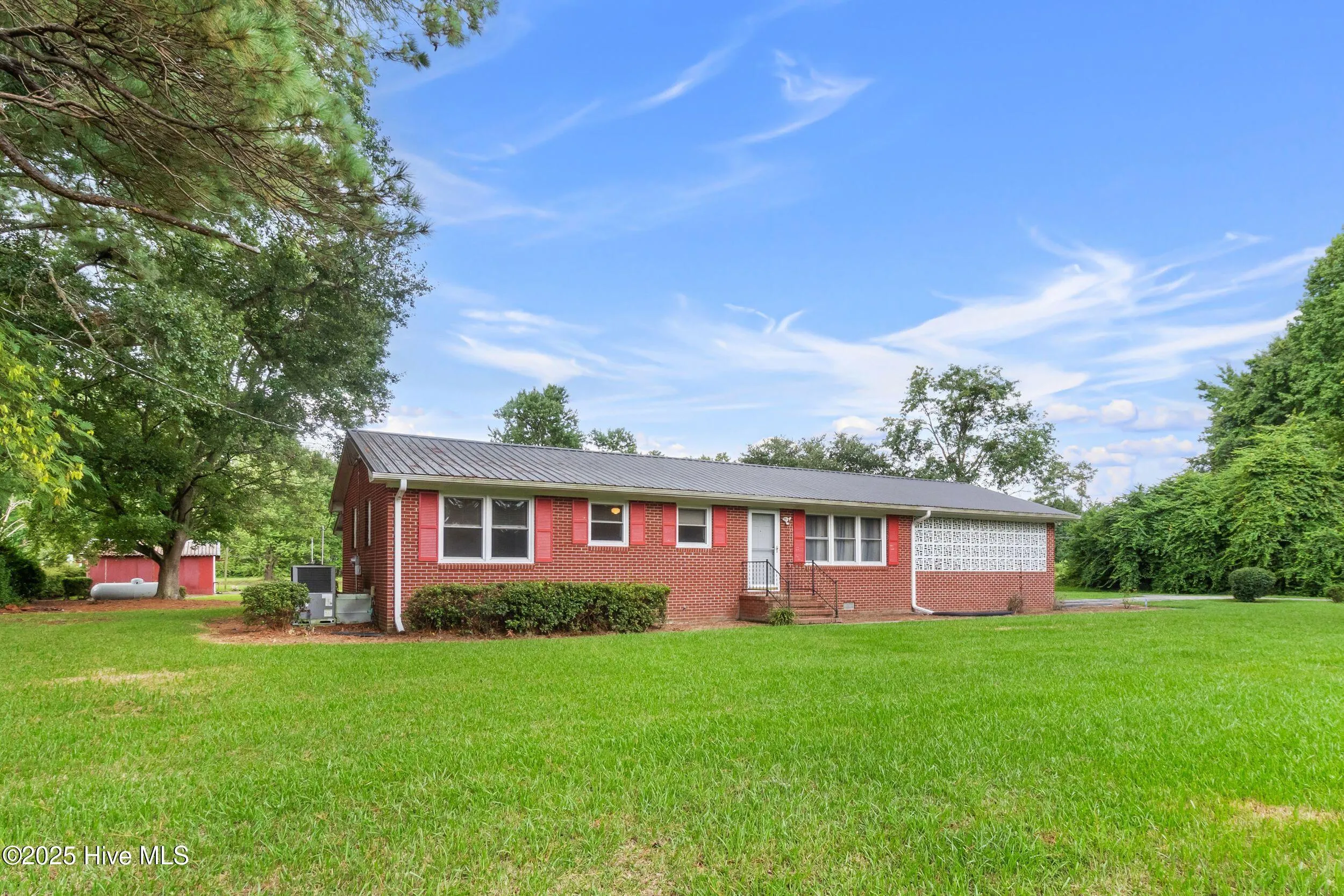 Teachey, North Carolina 28464, United States, 3 Bedrooms Bedrooms, ,2 BathroomsBathrooms,Residential,Active,186282
