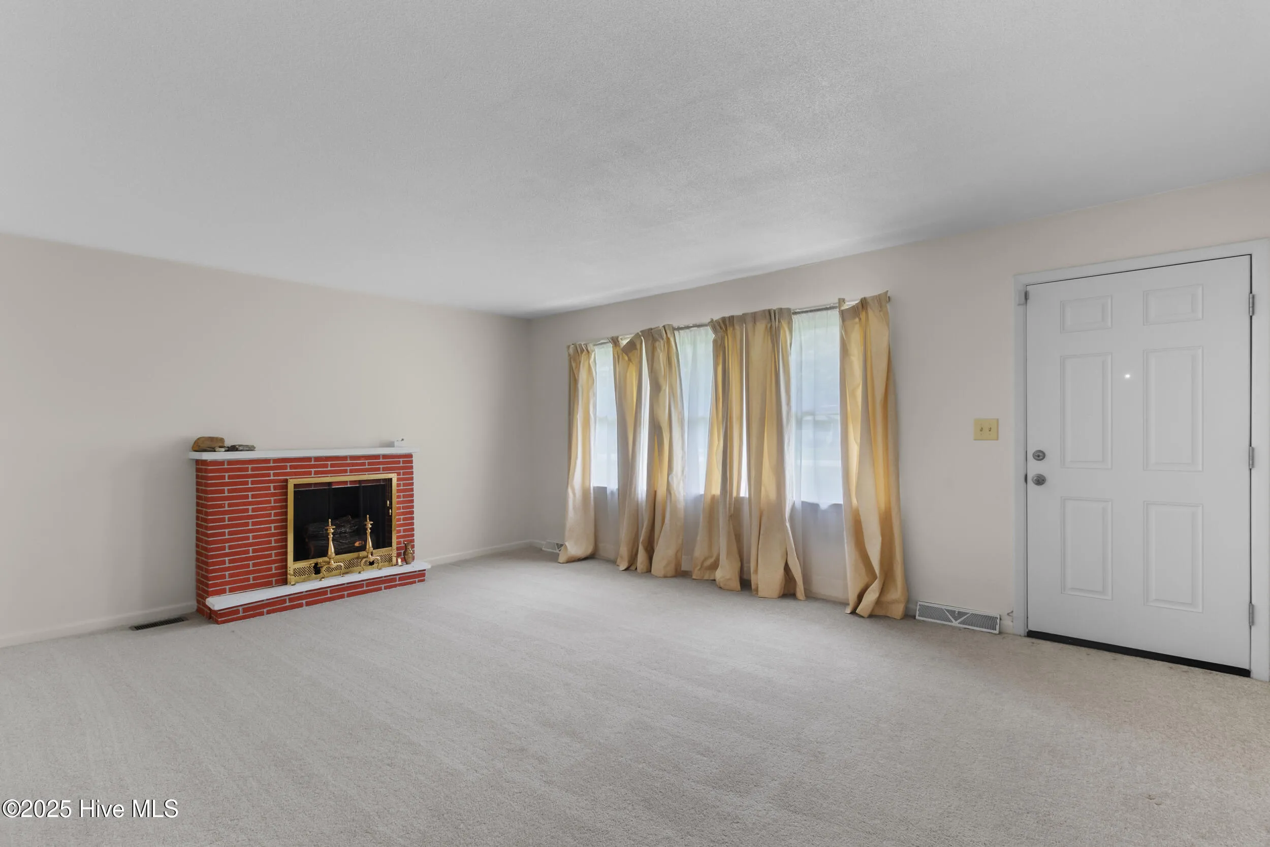 Teachey, North Carolina 28464, United States, 3 Bedrooms Bedrooms, ,2 BathroomsBathrooms,Residential,Active,186282