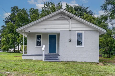 MLS: 100497573