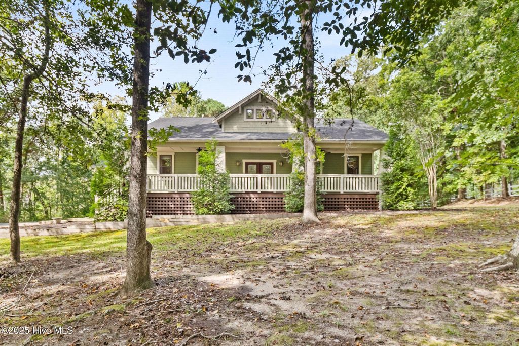 Photo of 107 Overlook Drive, Hampstead, NC 28443 (MLS # 100534778)