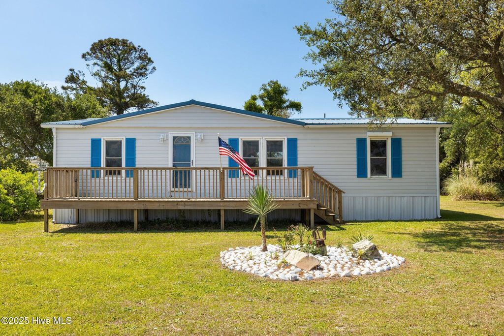 Photo of 118 Diamond City Drive, Harkers Island, NC 28531 (MLS # 100506489)