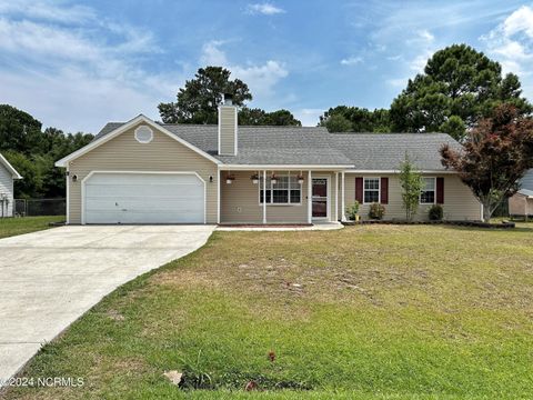 Single Family Residence in Hubert NC 309 Josie Court.jpg