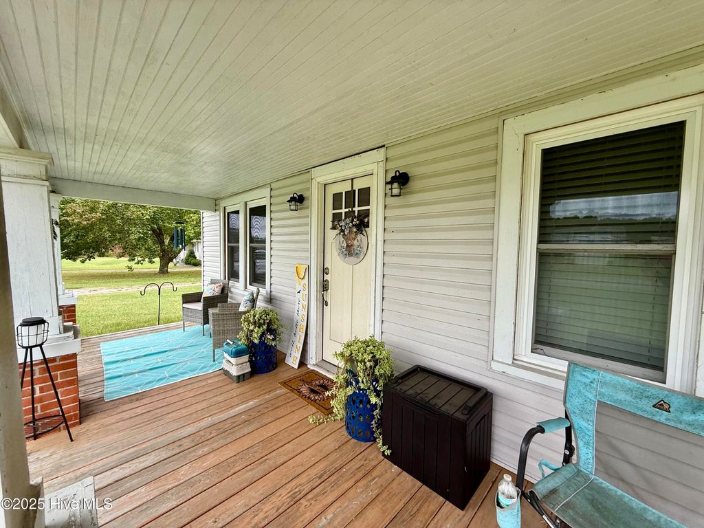 Photo of 111 Nixon Road, Edenton, NC 27932 (MLS # 100535140)