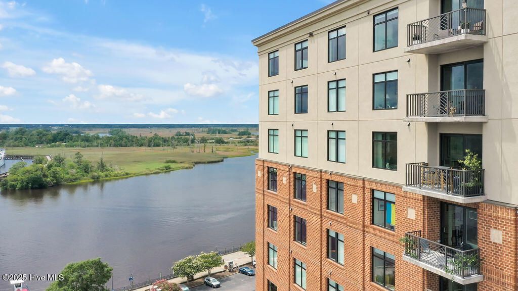 Photo of 240 N Water Street #1154, Wilmington, NC 28401 (MLS # 100525611)