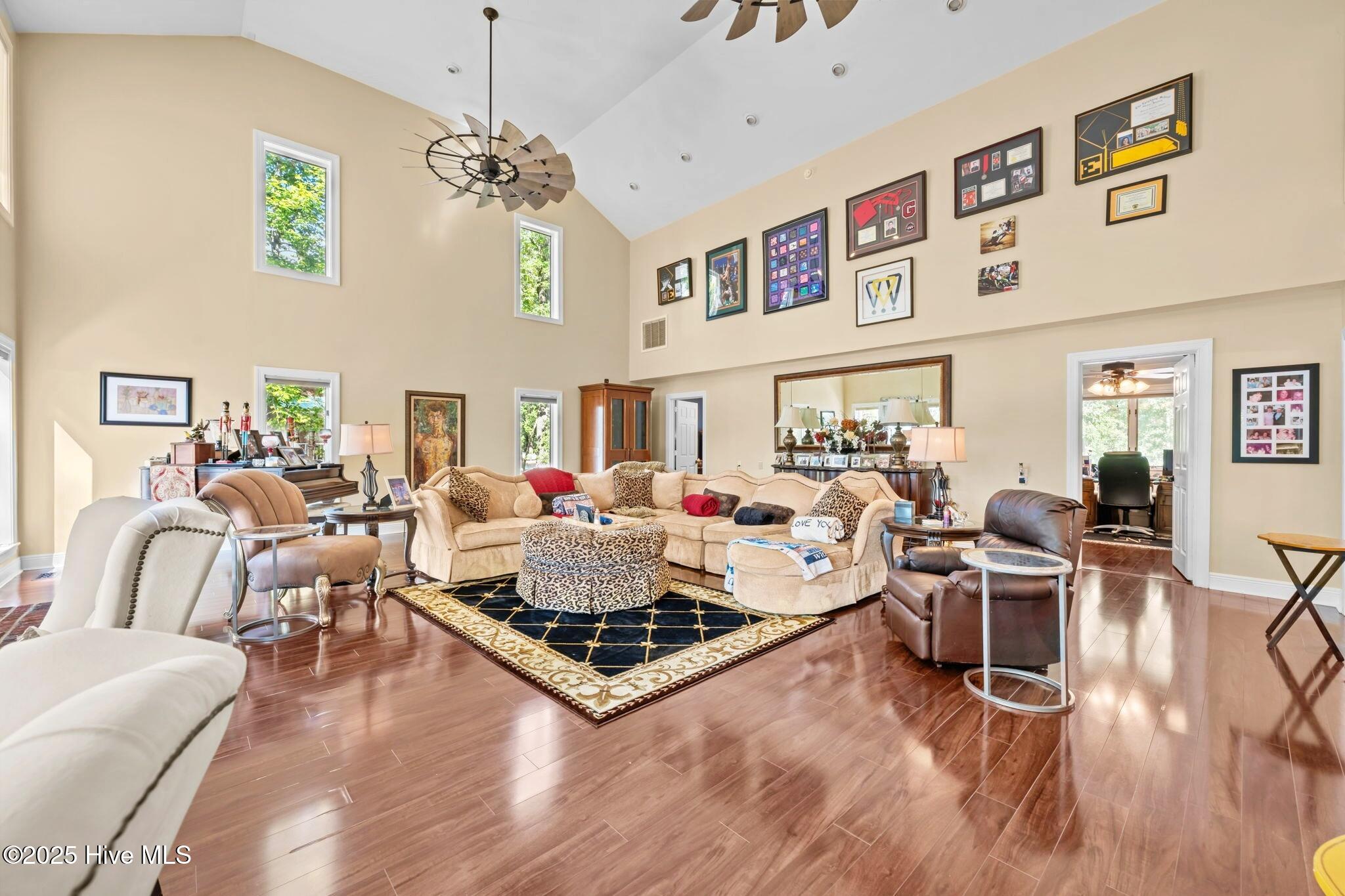 259 W Rock Creek Road