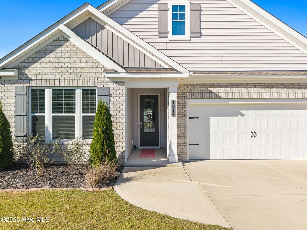 Photo of 1814 Bards Drive SE, Bolivia, NC 28422 (MLS # 100538184)