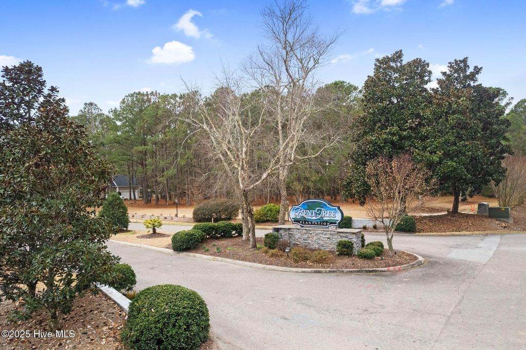 Photo of 1736 Heron Point Road SW, Ocean Isle Beach, NC 28469 (MLS # 100489048)