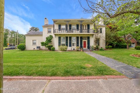 A home in Elizabeth City