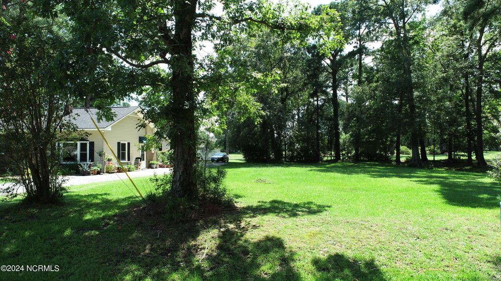 Photo of 15 Shore Drive, Bath, NC 27808 (MLS # 100460028)