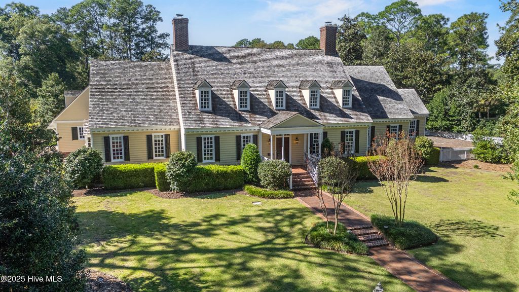 Photo of 1946 S Live Oak Parkway, Wilmington, NC 28403 (MLS # 100537664)