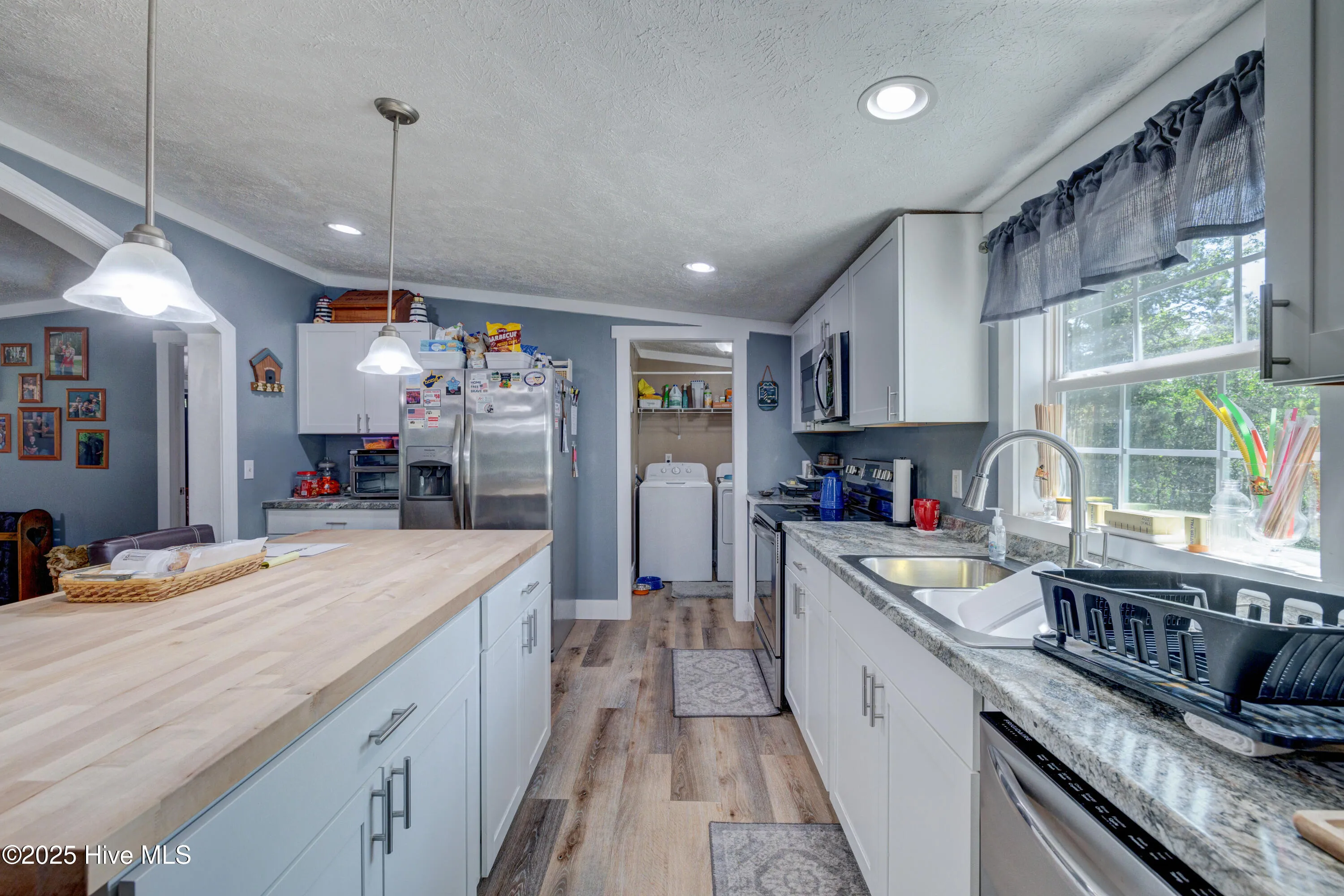 Shallotte, North Carolina 28470, United States, 3 Bedrooms Bedrooms, ,2 BathroomsBathrooms,Residential,Active,213030