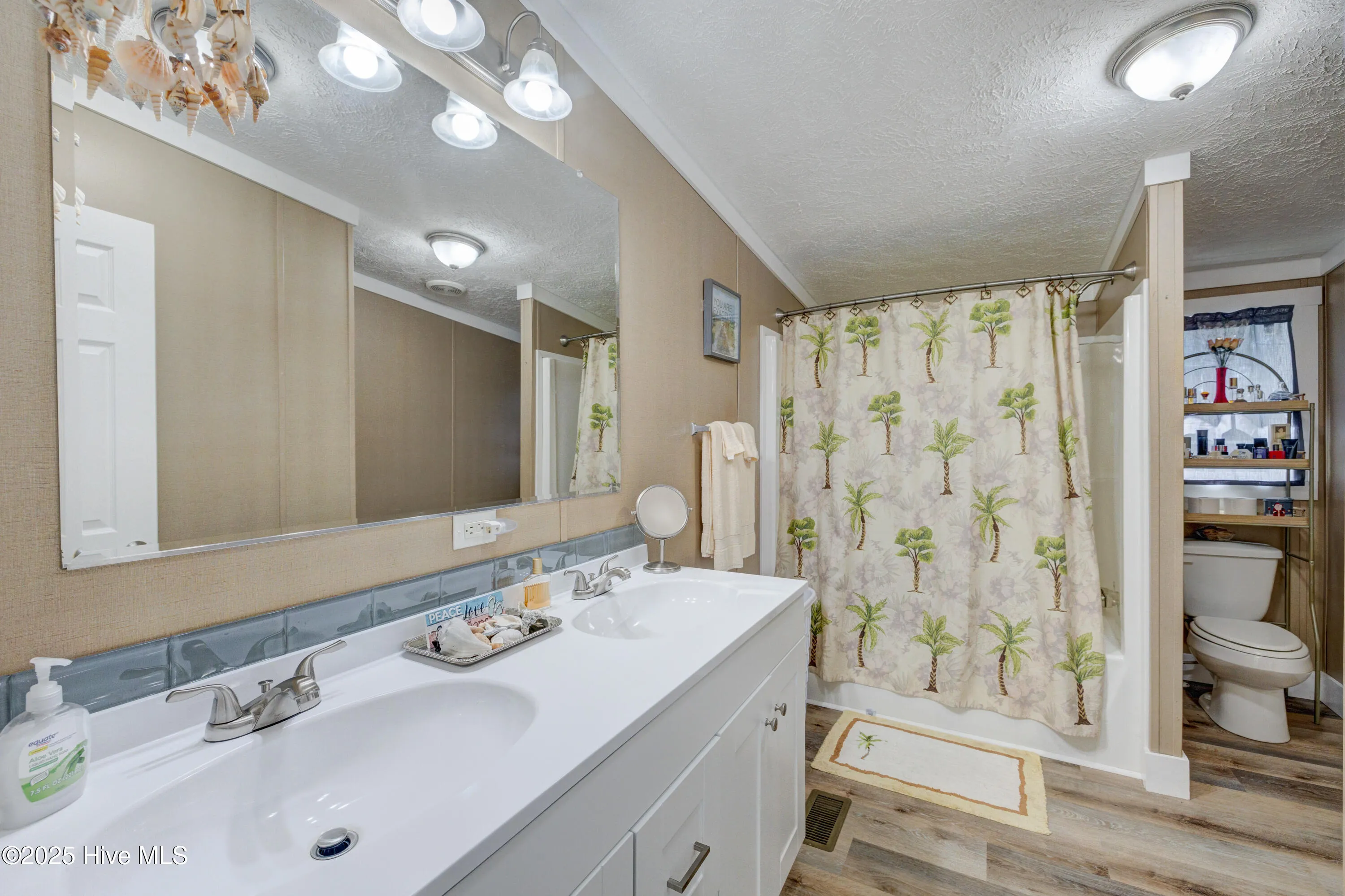 Shallotte, North Carolina 28470, United States, 3 Bedrooms Bedrooms, ,2 BathroomsBathrooms,Residential,Active,213030