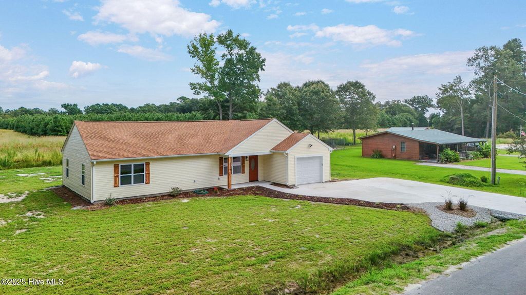 Photo of 124 Shoshone Trail, Hertford, NC 27944 (MLS # 100527857)