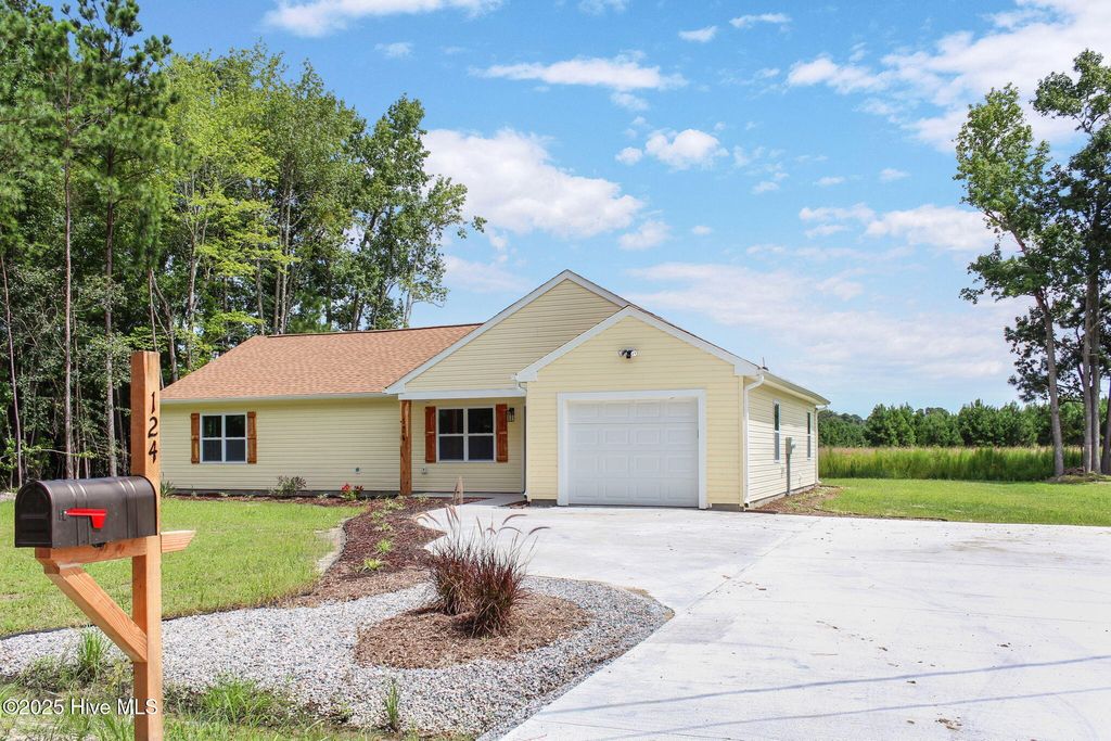 Photo of 124 Shoshone Trail, Hertford, NC 27944 (MLS # 100527857)