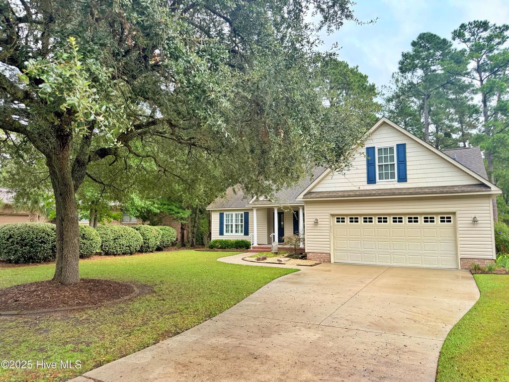 Photo of 1005 Coral Reef Drive, New Bern, NC 28560 (MLS # 100533416)