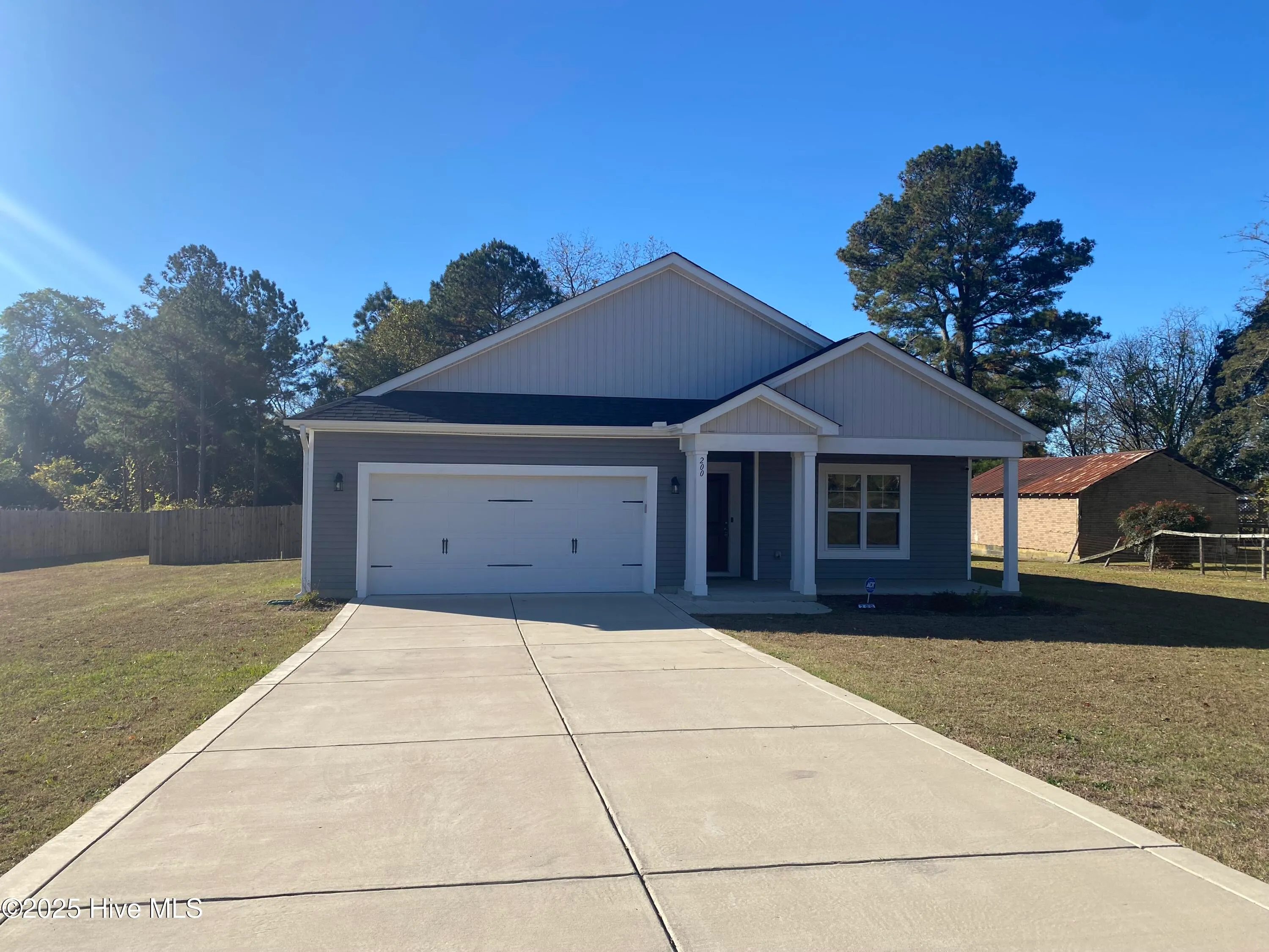 Salemburg, North Carolina 28385, United States, 4 Bedrooms Bedrooms, ,2 BathroomsBathrooms,Residential,Active,122703