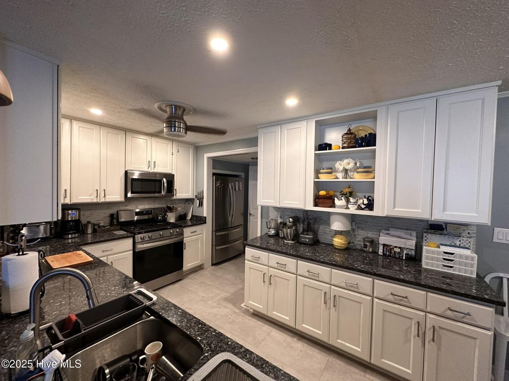Photo of 915 Midland Drive, Wilmington, NC 28412 (MLS # 100525658)