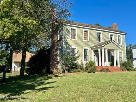 MLS: 100471027
