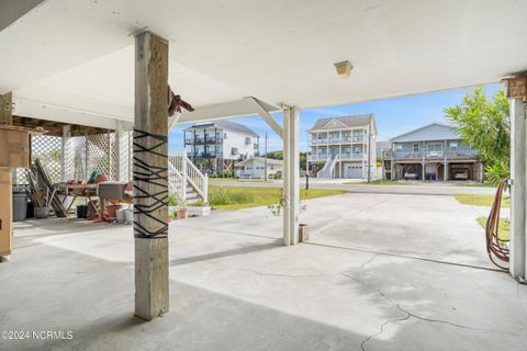 Tiny photo for 1103 S Topsail Drive, Surf City, NC 28445 (MLS # 100535600)