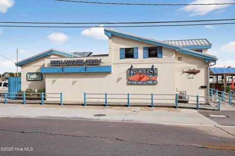 Tiny photo for 7246 Wrightsville Avenue #Unit 105, Wilmington, NC 28403 (MLS # 100532874)