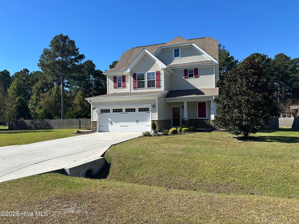 Photo of 306 Merrick Way, Hubert, NC 28539 (MLS # 100538001)