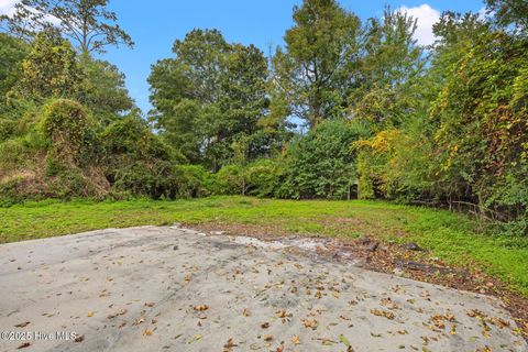 Tiny photo for 11 Glendale Road, Jacksonville, NC 28540 (MLS # 100538396)