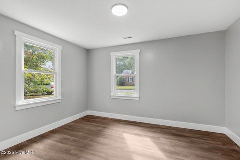 Tiny photo for 11 Glendale Road, Jacksonville, NC 28540 (MLS # 100538396)