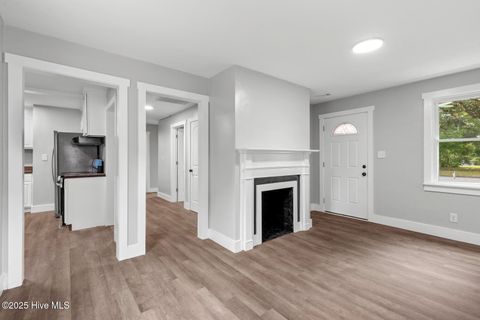 Tiny photo for 11 Glendale Road, Jacksonville, NC 28540 (MLS # 100538396)