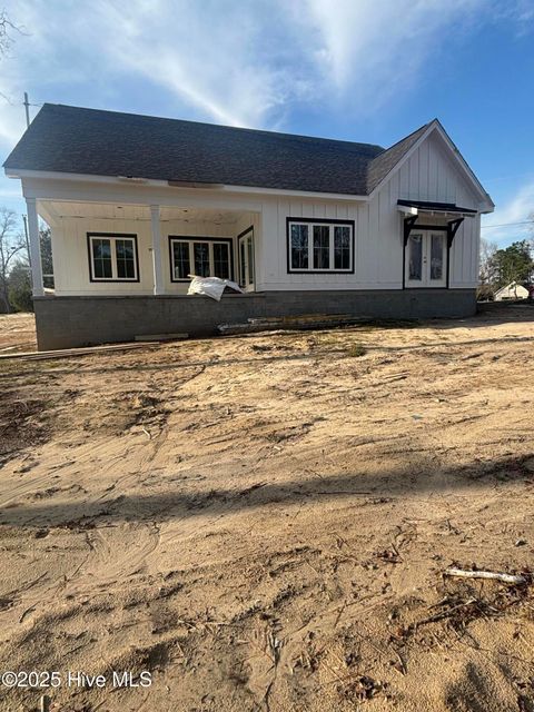 A home in Sneads Ferry